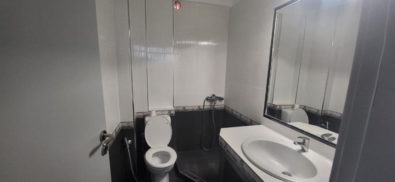 Jon rooms