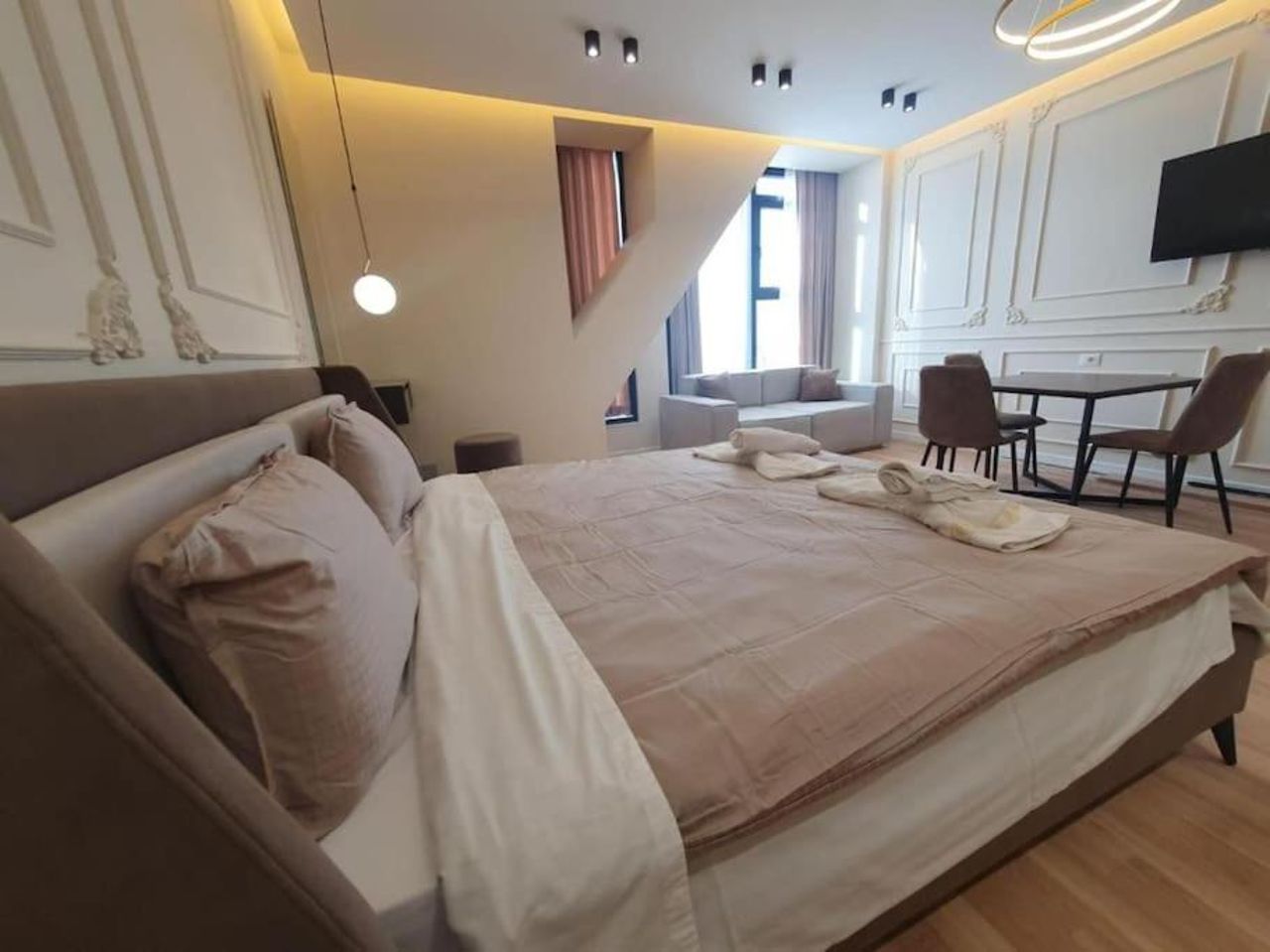 Square 21 Apartment 1