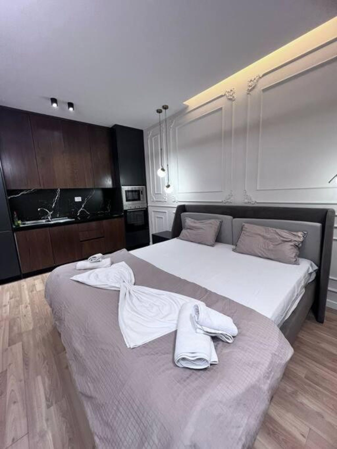 Square 21 Apartment 1