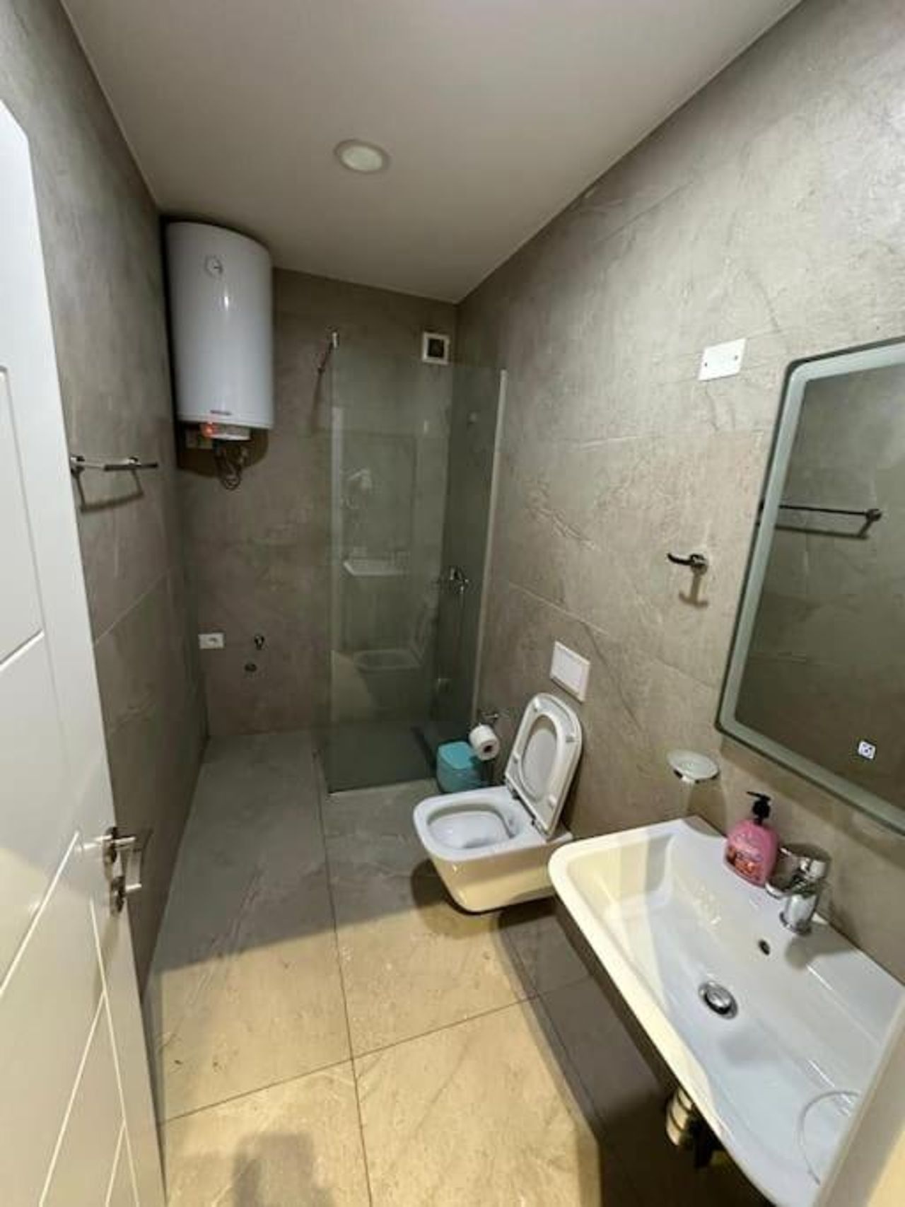 Square 21 Apartment 3