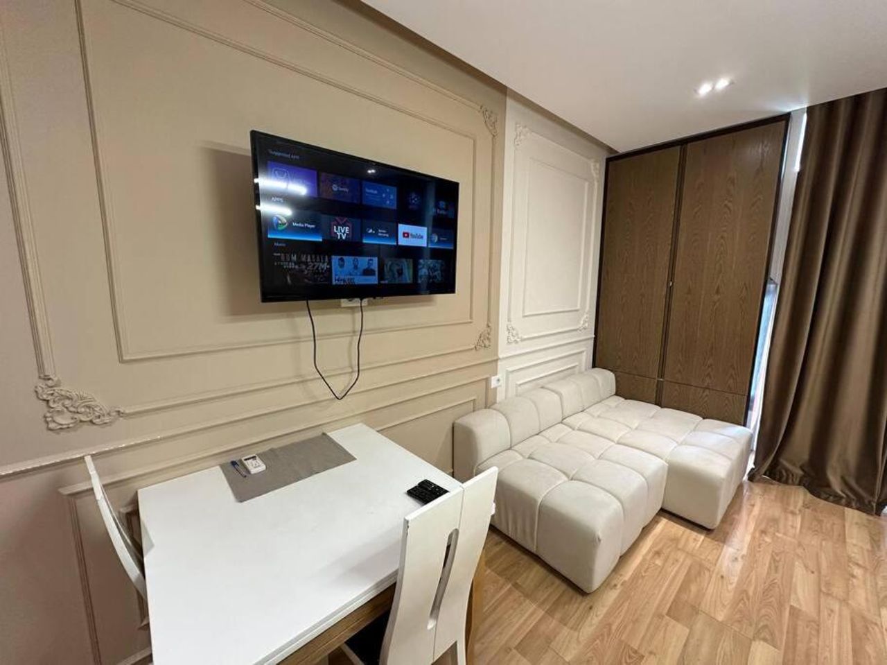 Square 21 Apartment 3