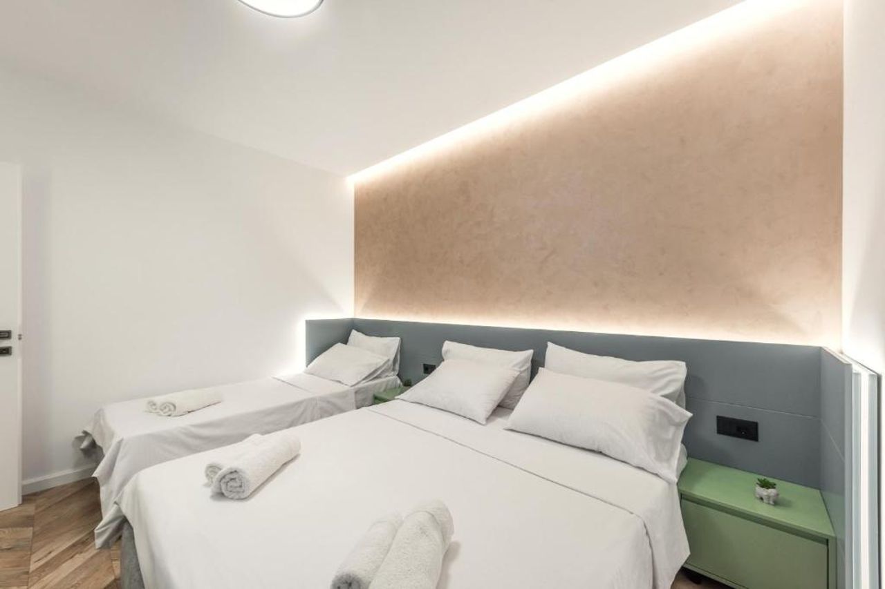 Modern Beachside Apartment 100Mbs