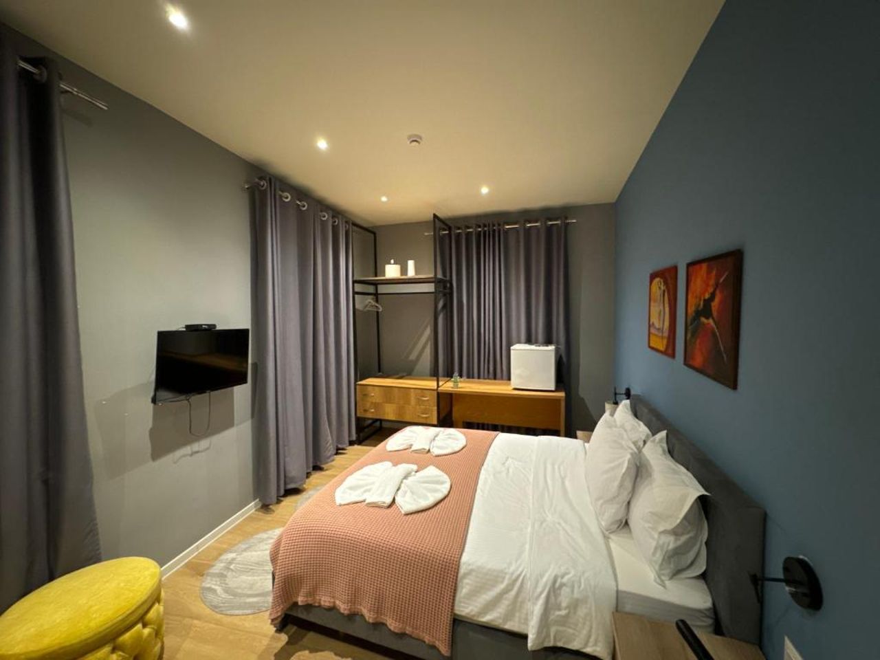 Hotel Tirona