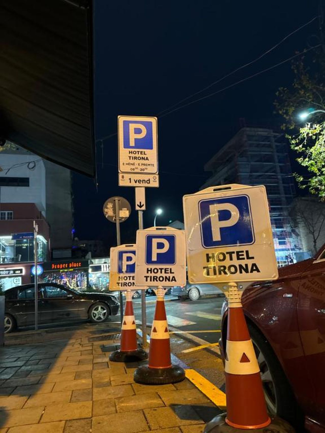 Hotel Tirona