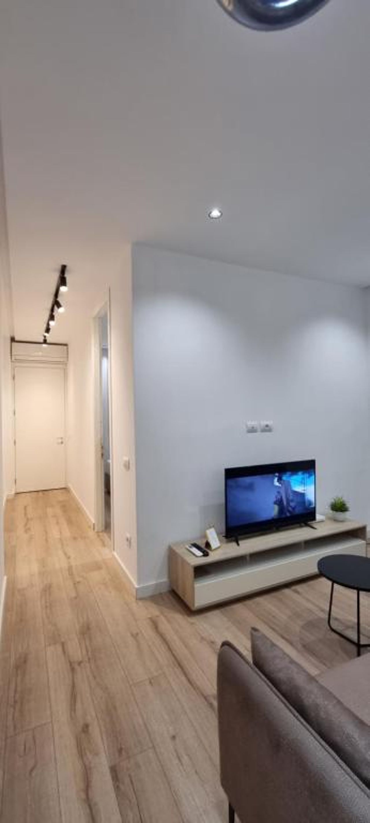 Alle's Komuna Parisit lux apartment