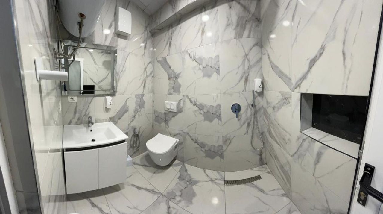 FLY UNITED suite 4