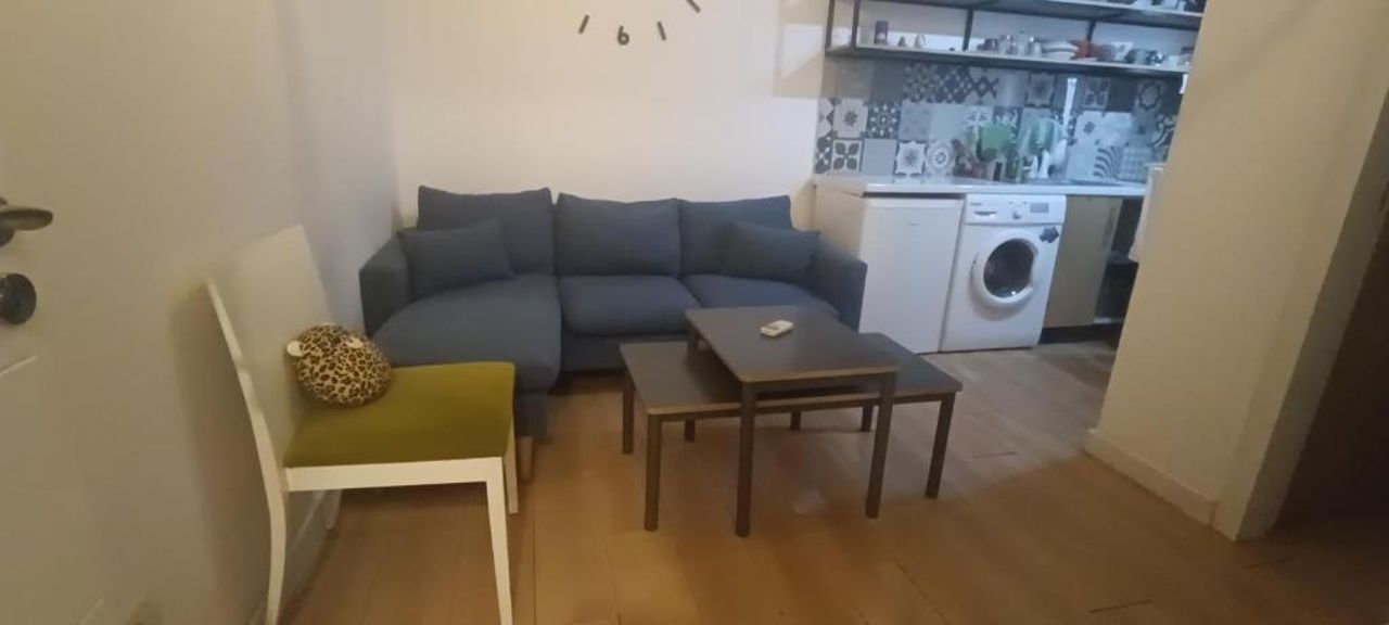 Lovely 1 bedroom apartment near Eye of Tirana