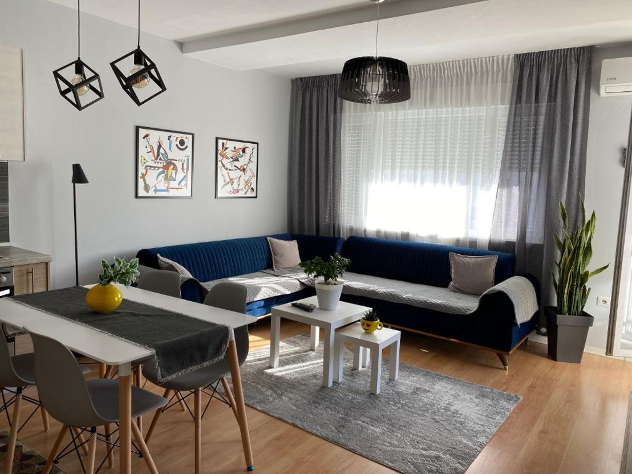 Pandora’s City Apartment