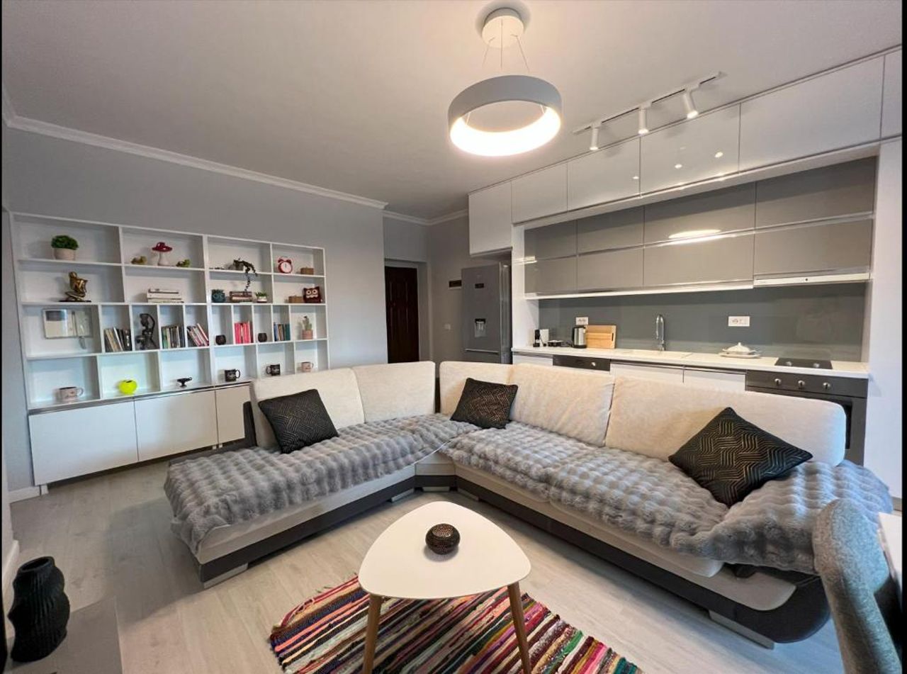 Tirana Gallery Apartment - City Center View