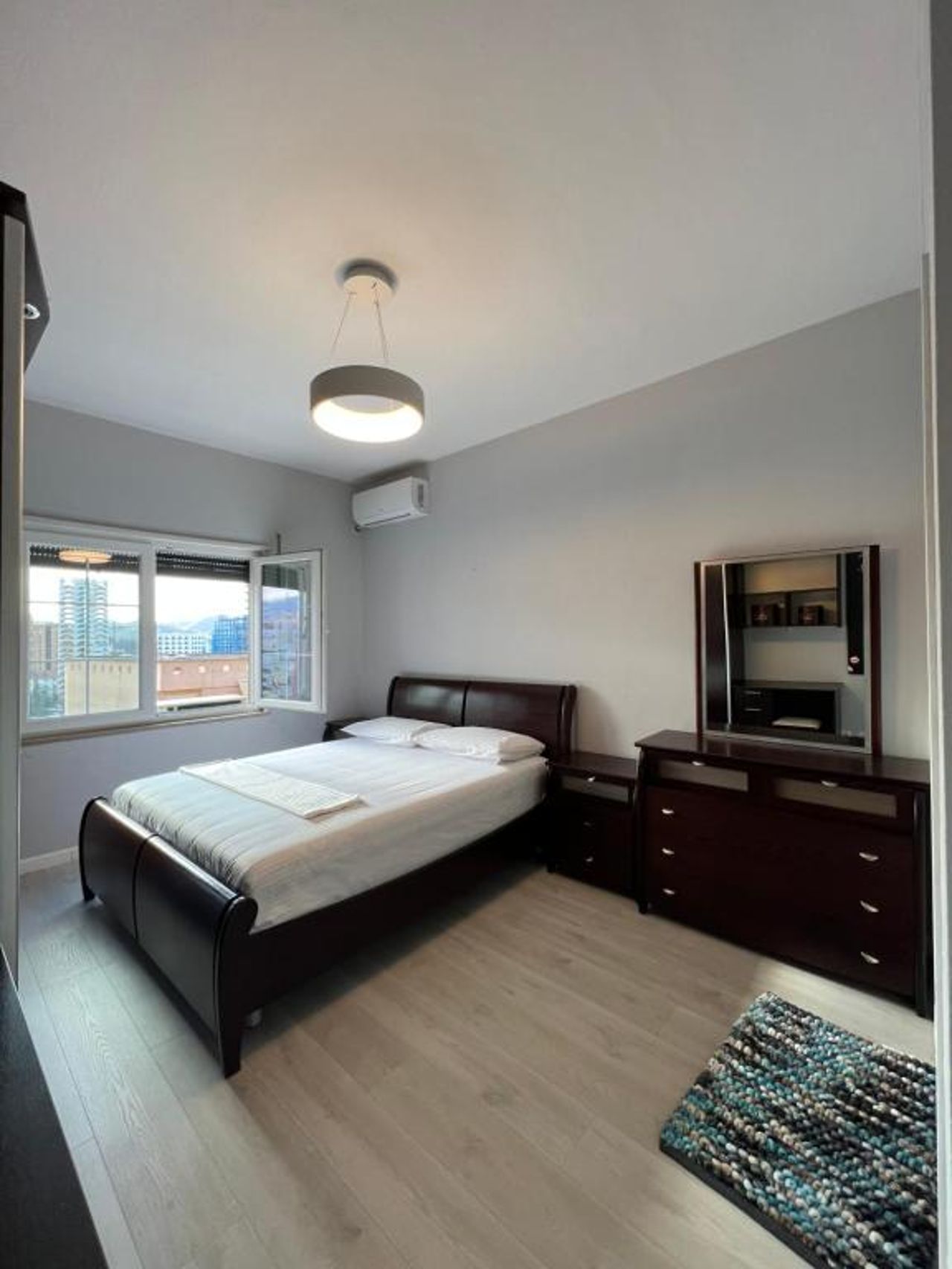 Tirana Gallery Apartment - City Center View