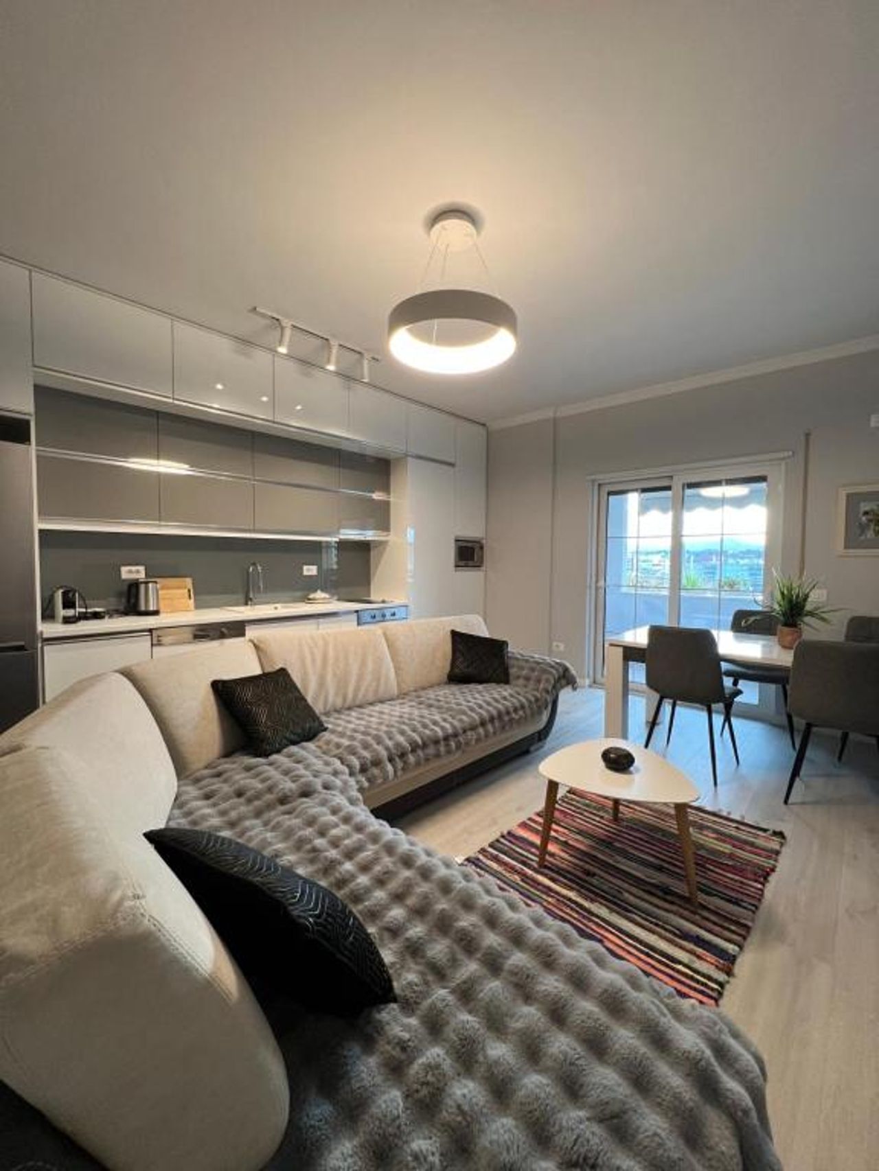 Tirana Gallery Apartment - City Center View