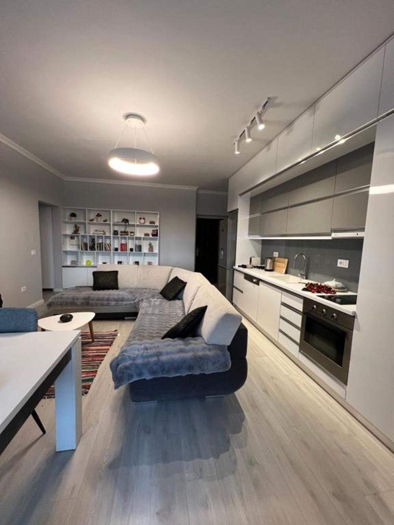 Tirana Gallery Apartment - City Center View