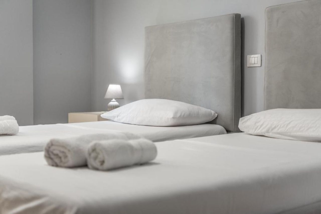 Lovely 2 Bedroom Apartment