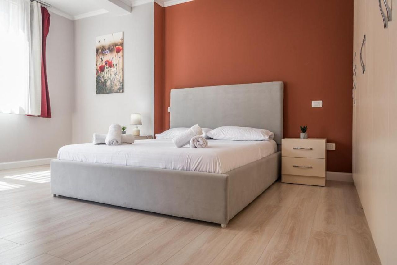 Lovely 2 Bedroom Apartment