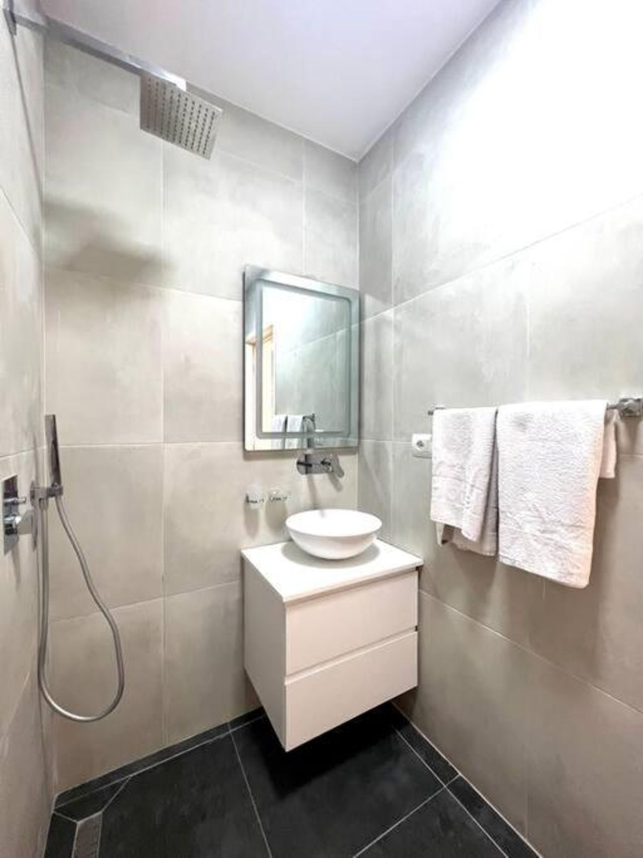 White Melody Apartment