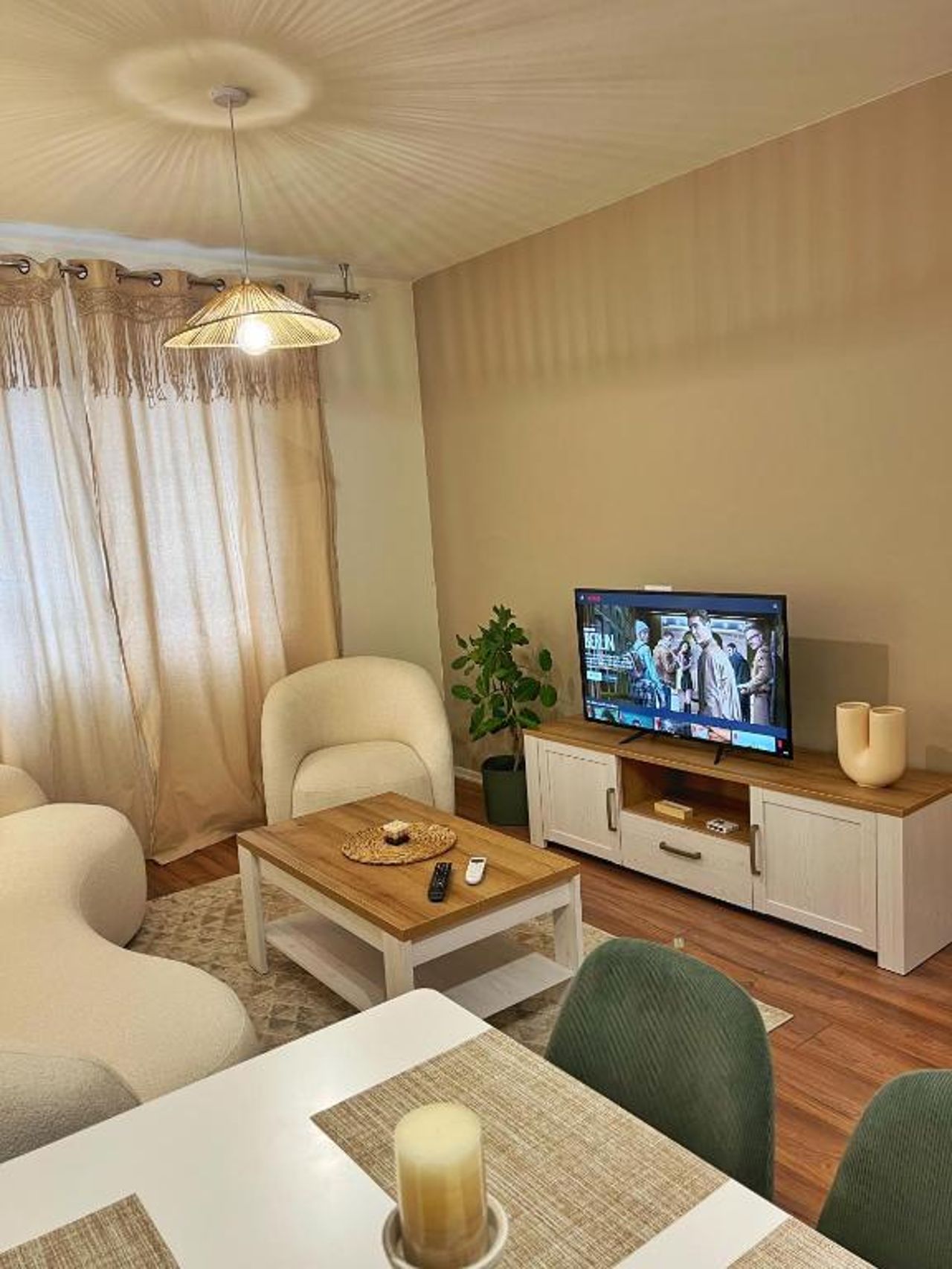 BOHO Cane Apartment