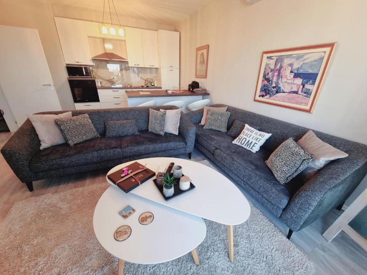 Allure Violin Apartment