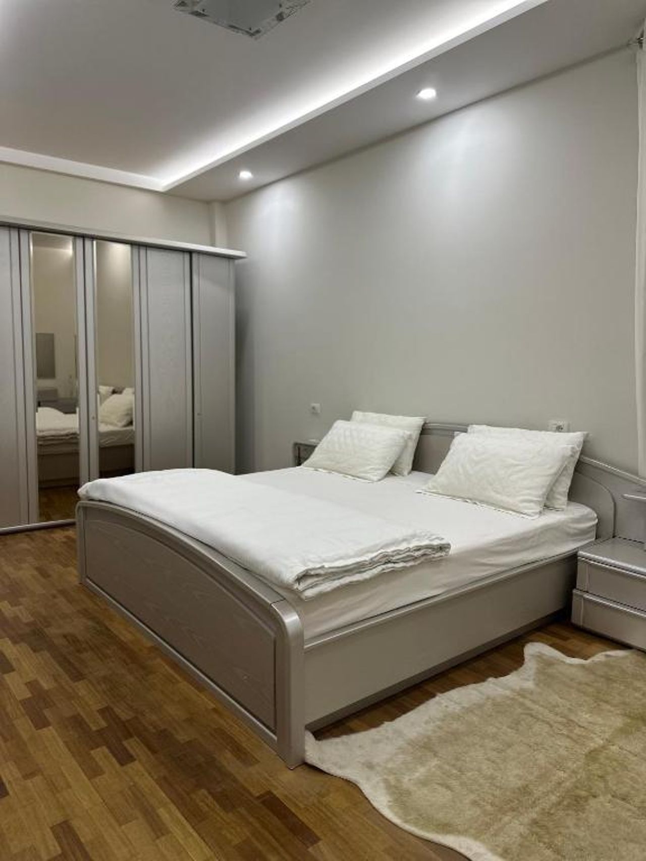 Dry Lake Apartment