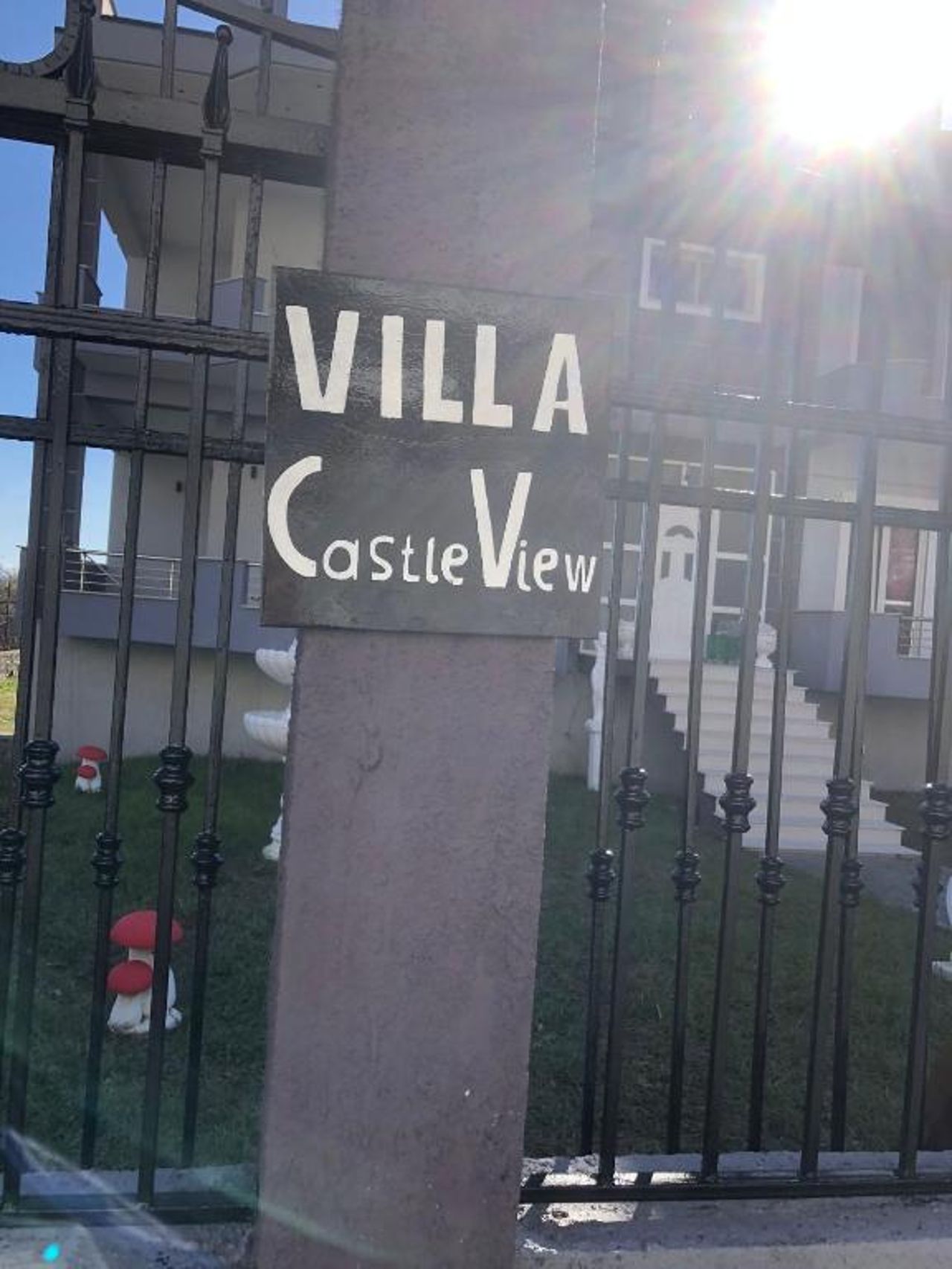 Villa Castle View