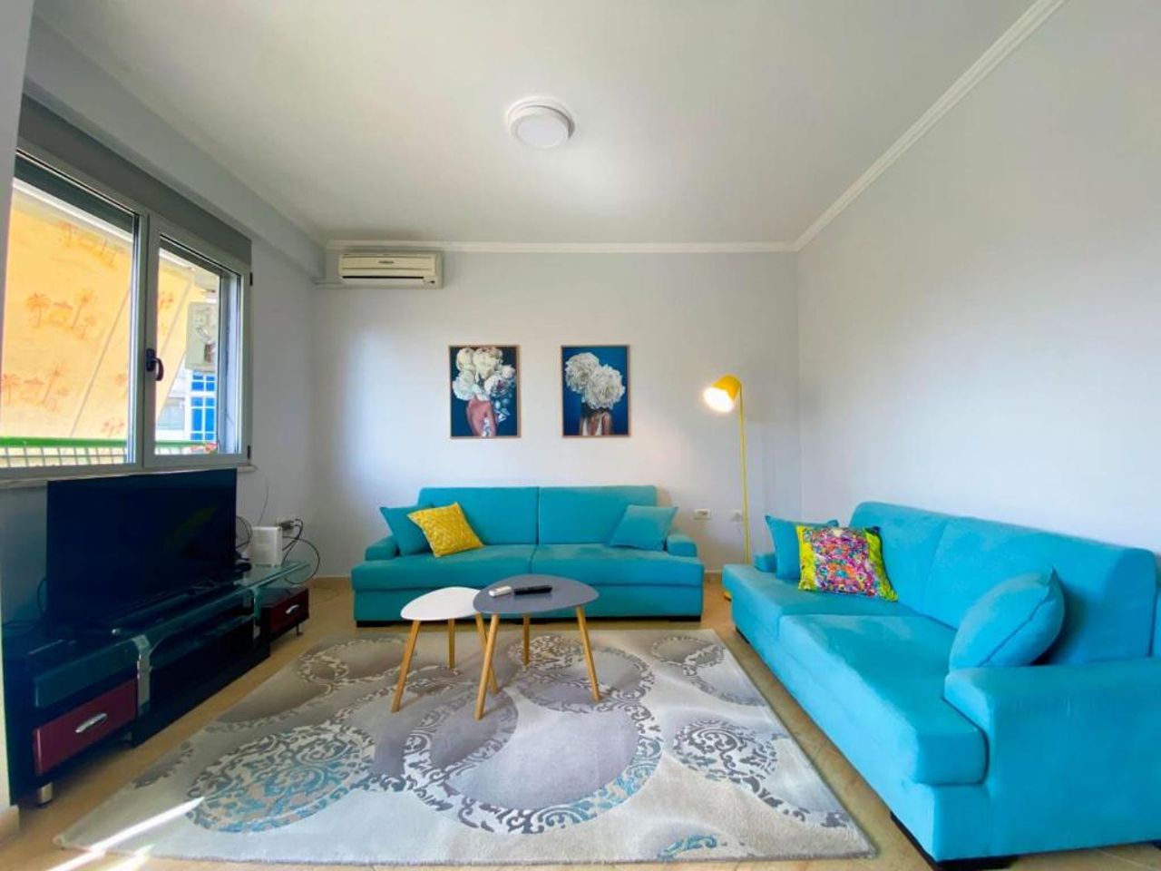 Lovely, Modern One Bedroom Apartment Near Center and New Bazaar