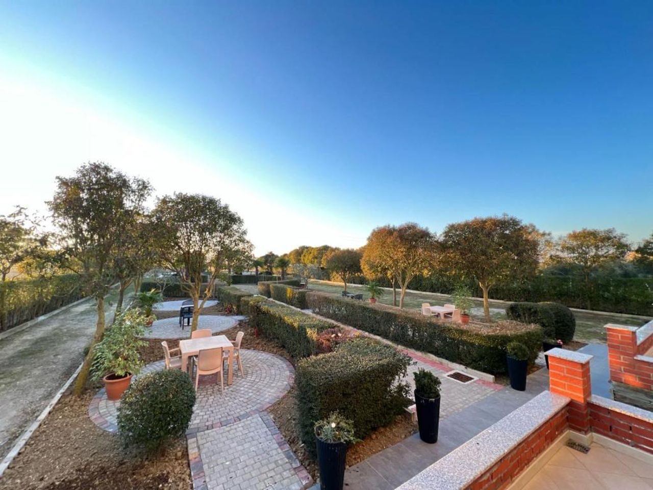 Aldesa Apartments