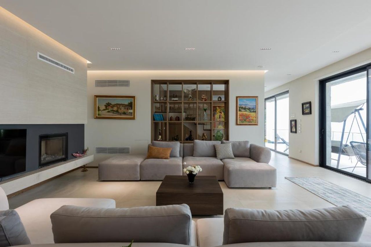 The Luxury Villa