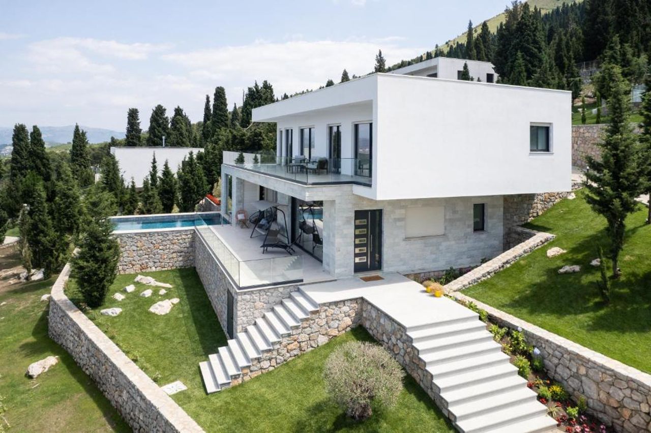 The Luxury Villa