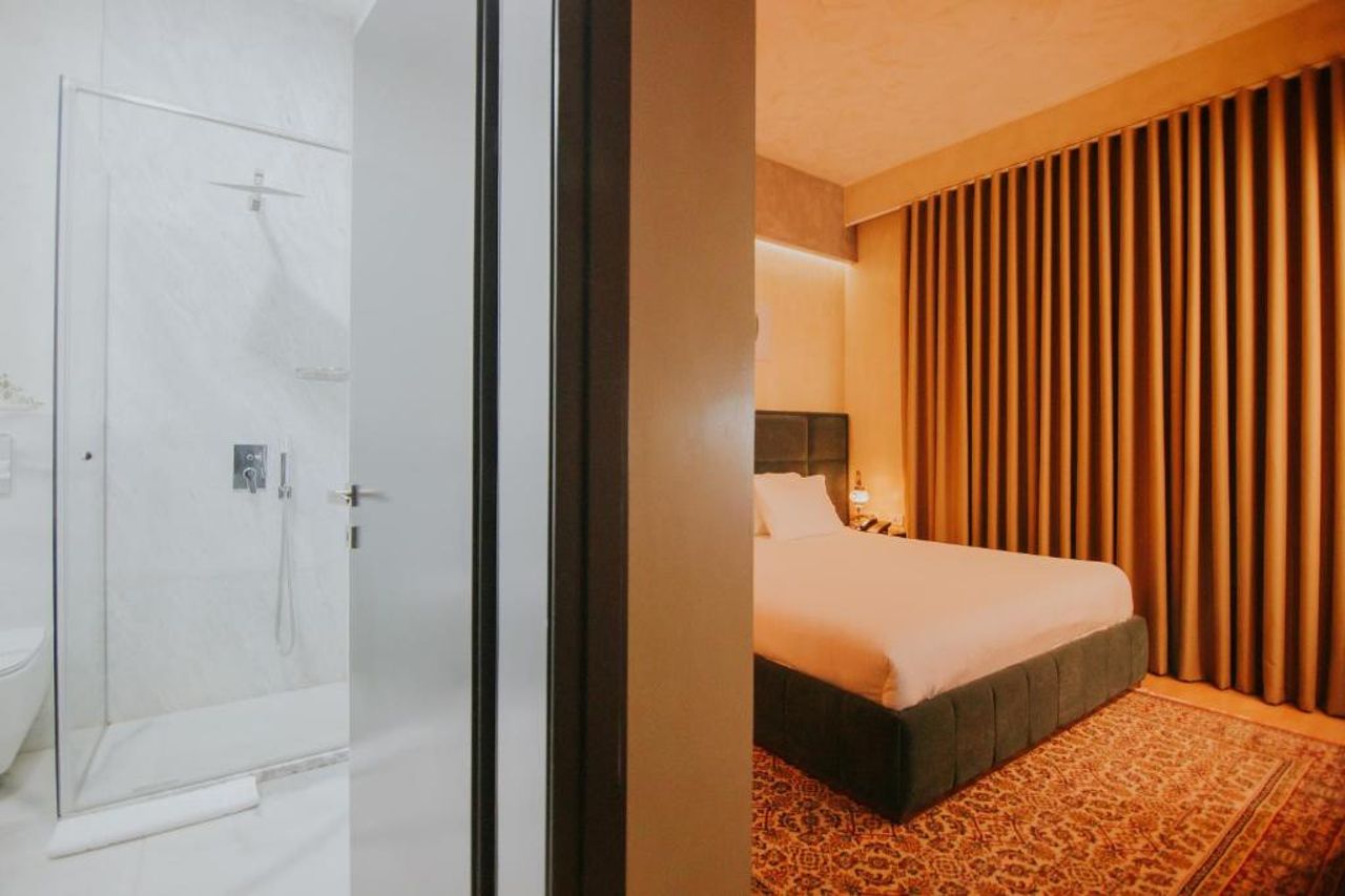 DIM'S Hotel