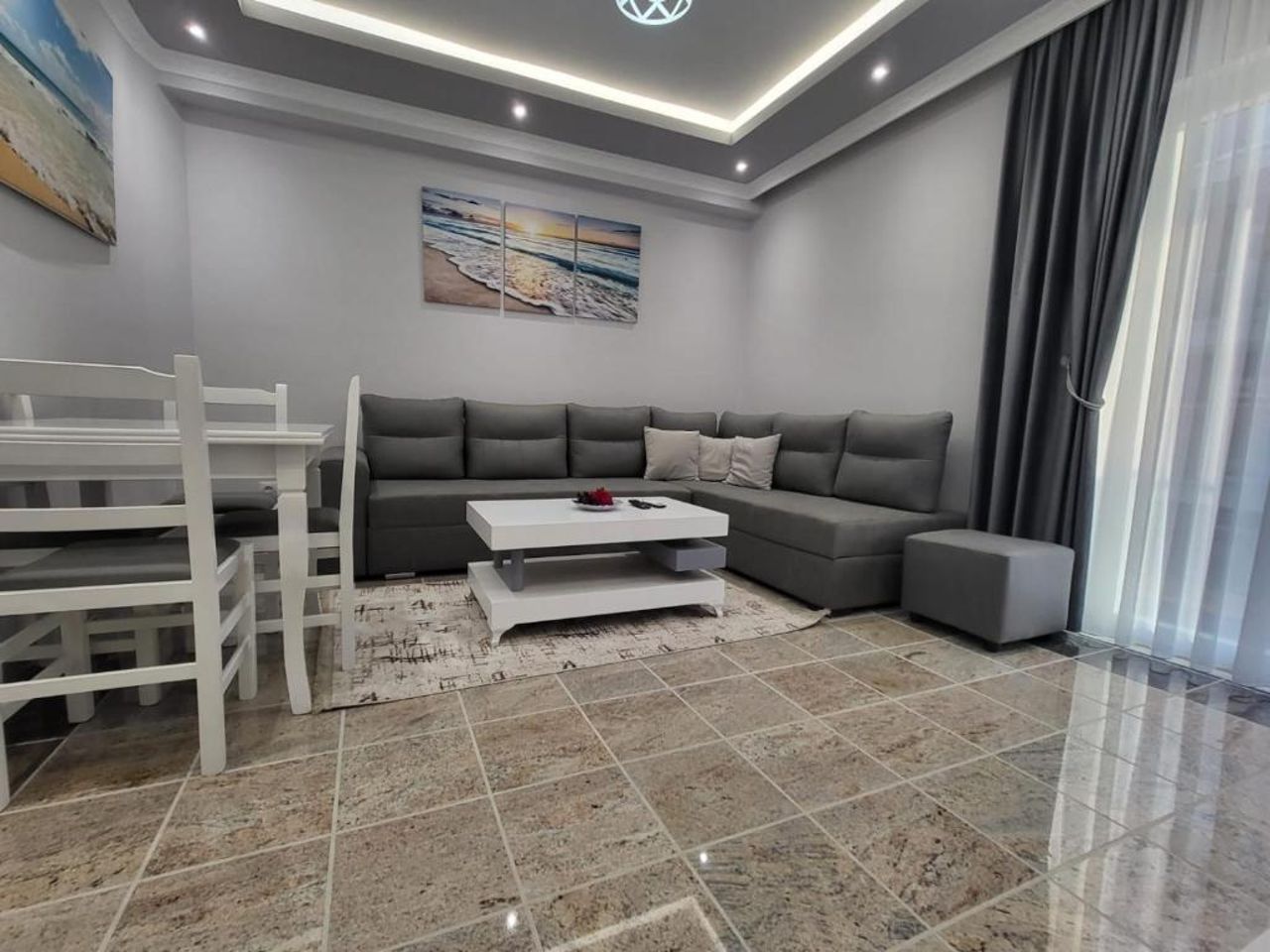 Apartments Fishta Q5/25