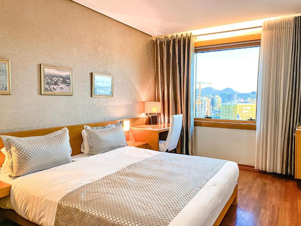 Tirana International Hotel & Conference Center