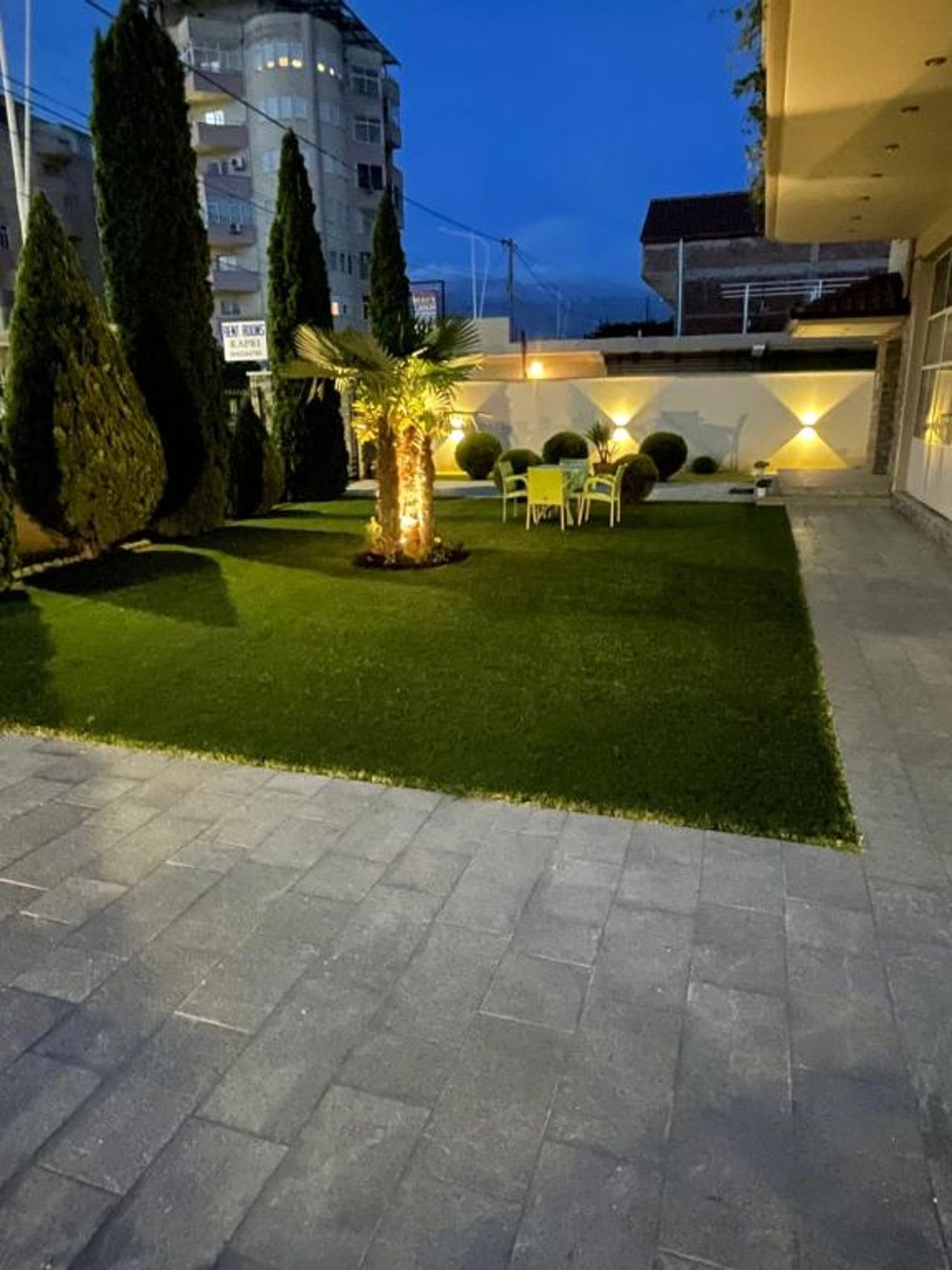 Rent Rooms Kapri