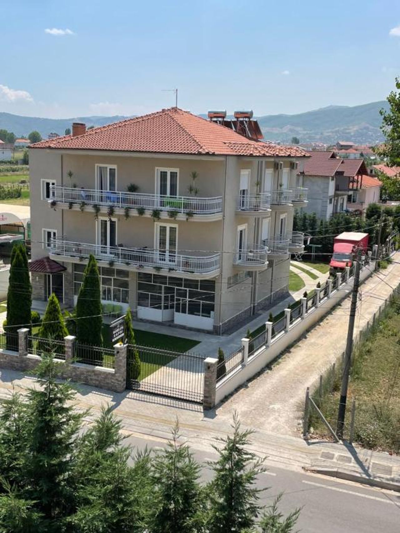 Rent Rooms Kapri