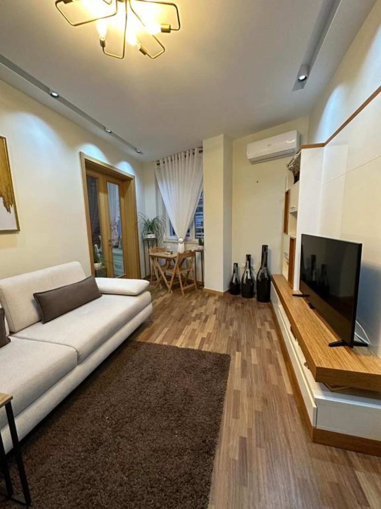 Dry Lake Apartment