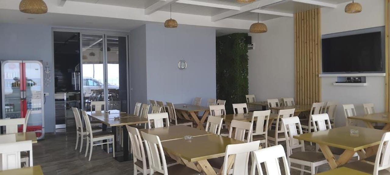 Anxhelos Hotel