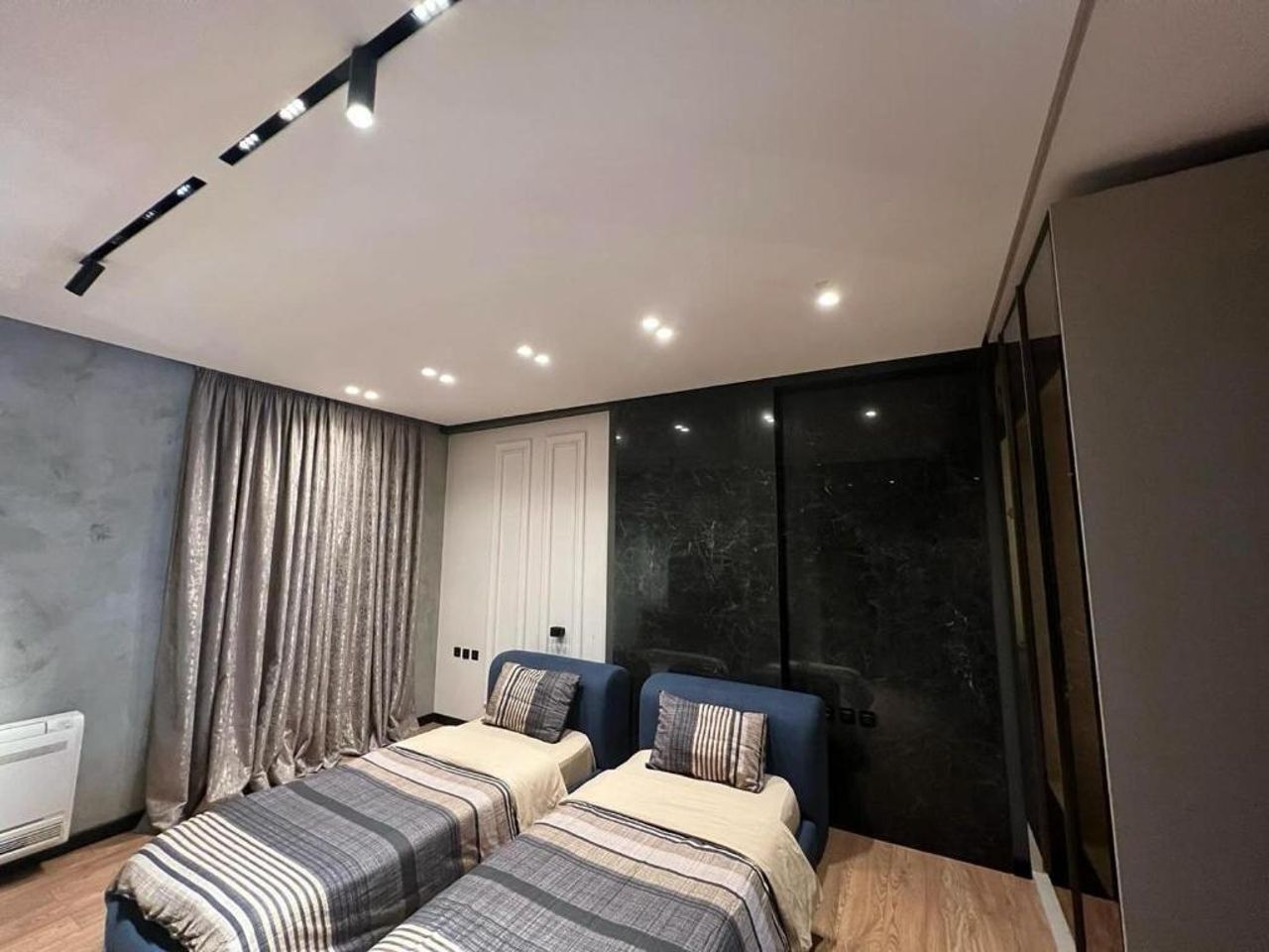 Remarkable Apartment