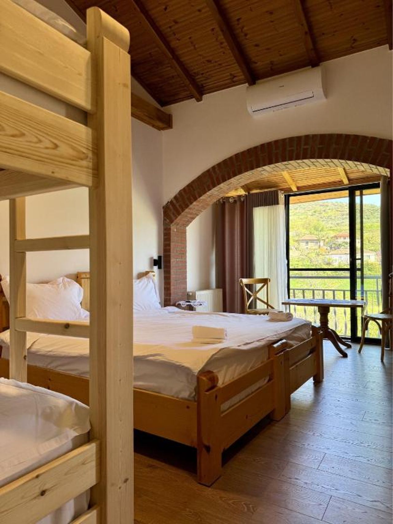 Alpeta Agrotourism & Winery - Roshnik , Berat