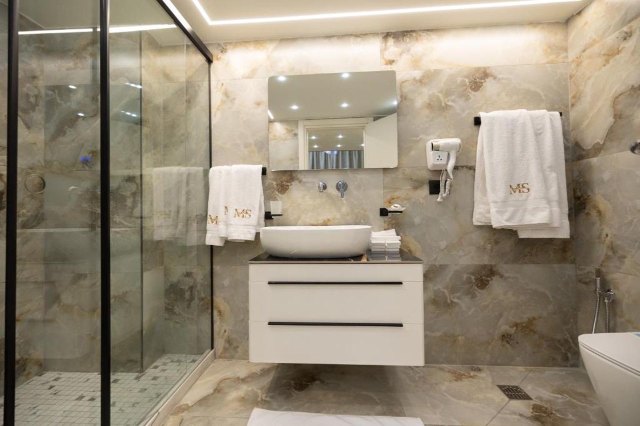 Mustafa Suites