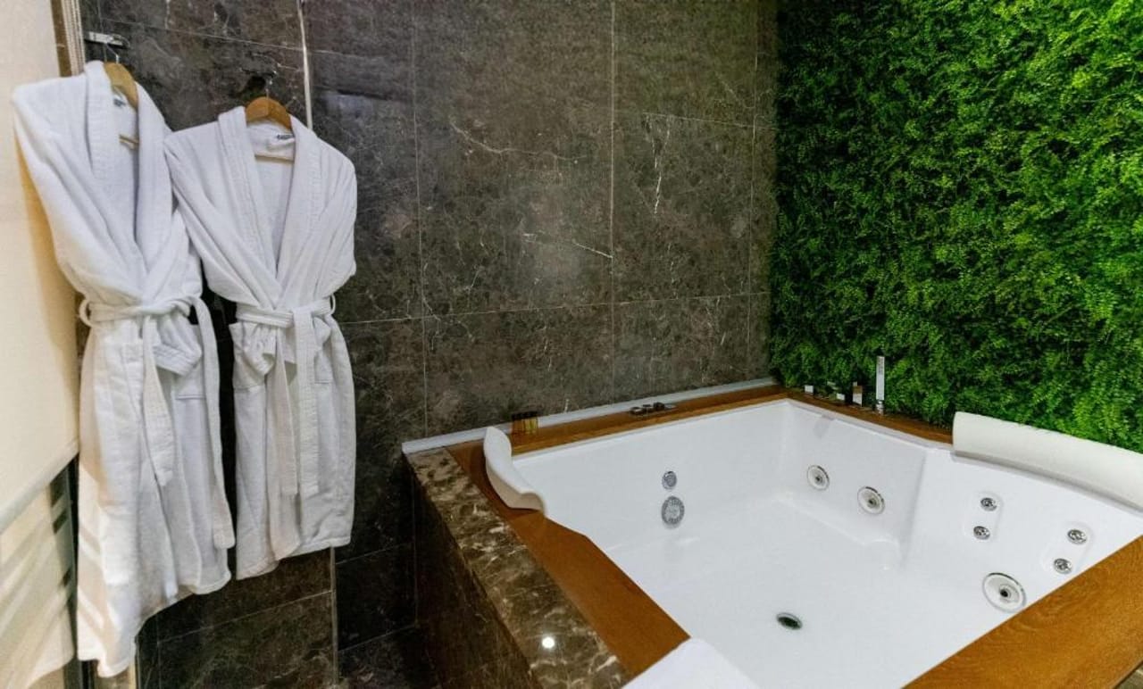 Best Western Premier Ark Hotel