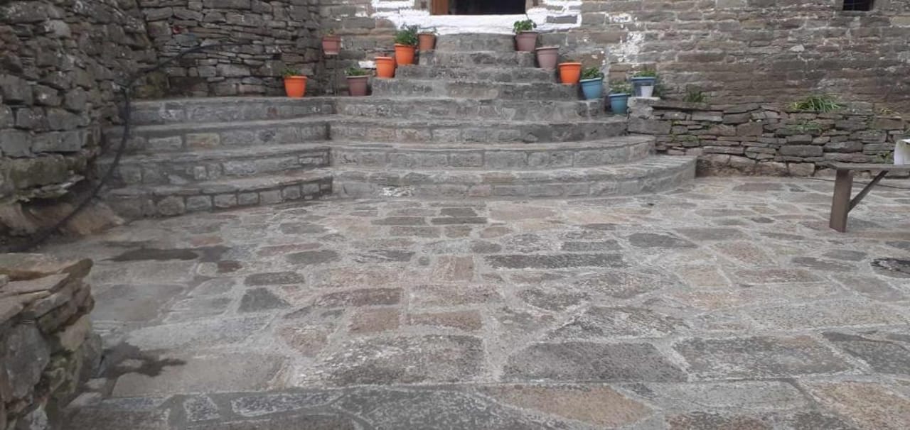 guest house in buhal