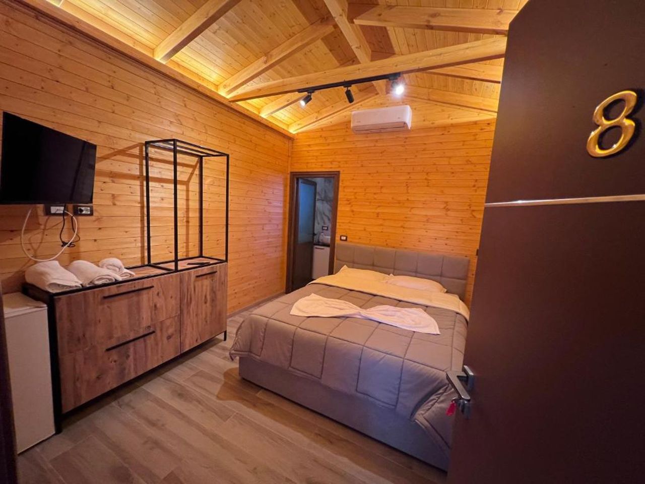 Hotel Megniar