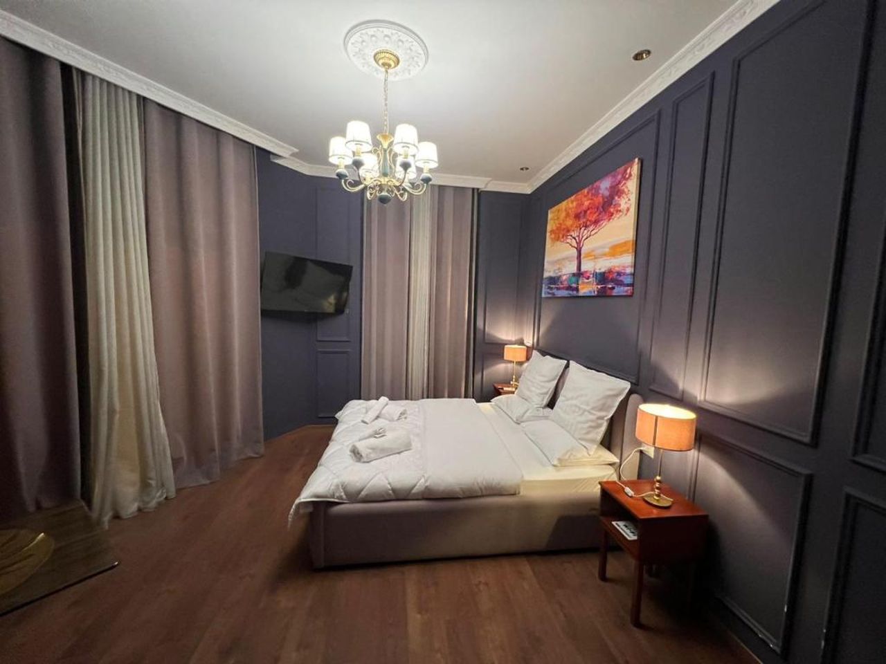 Amo's Hotel