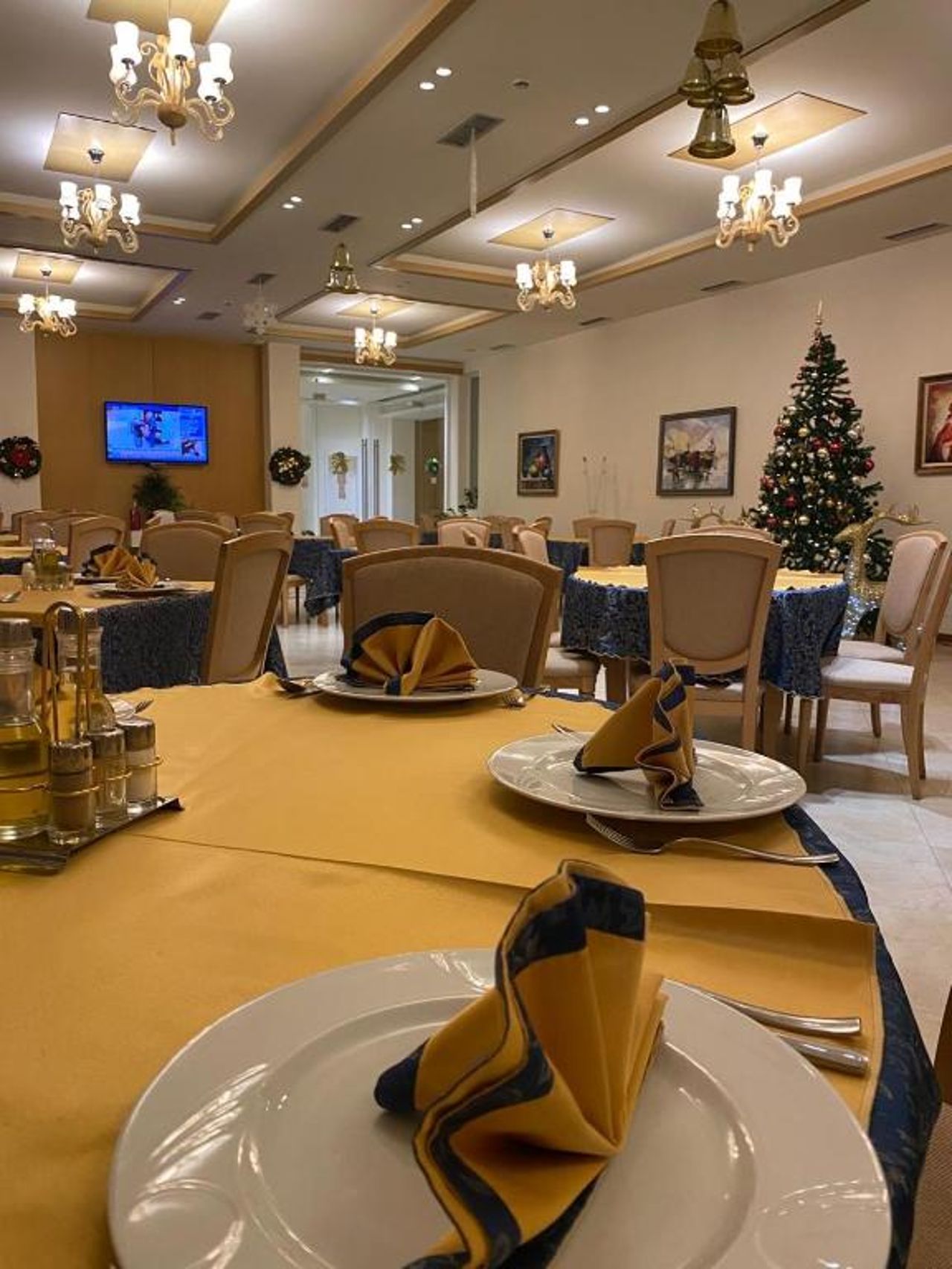Grand White City Hotel