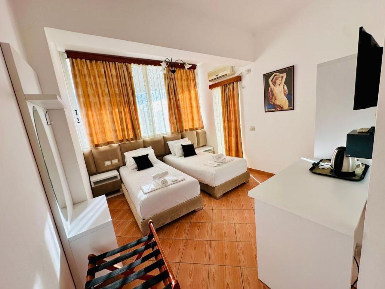 Oskar Hotel