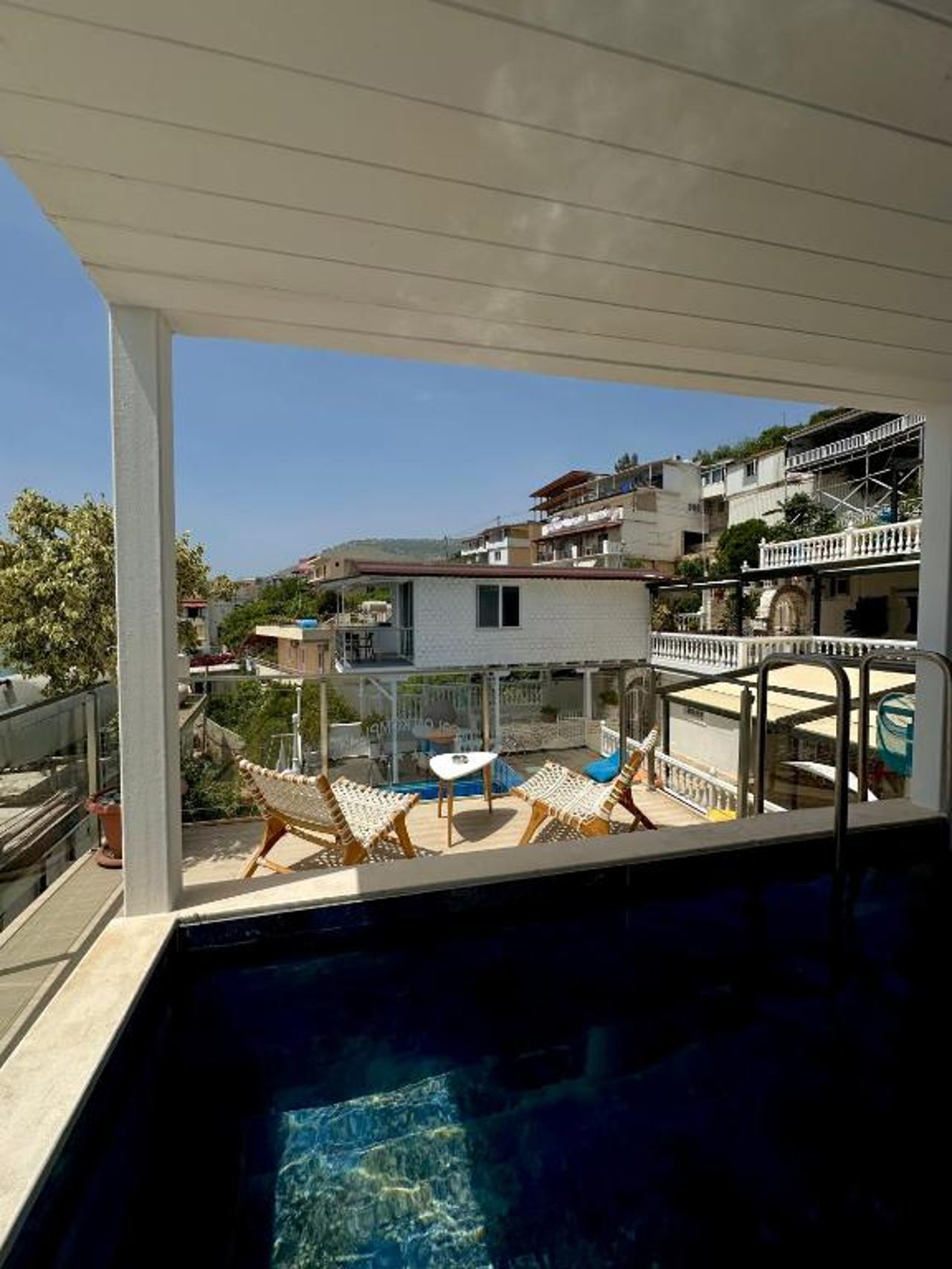 Qeparo Napolon Complex