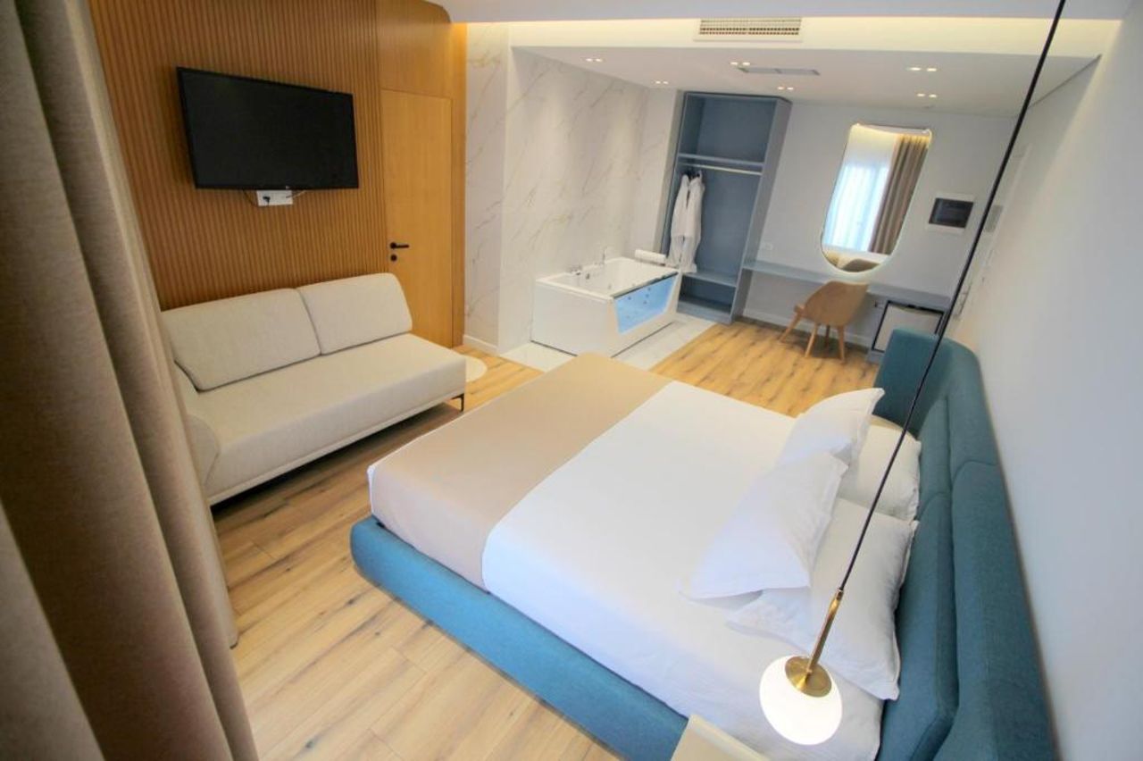 Hotel Strora