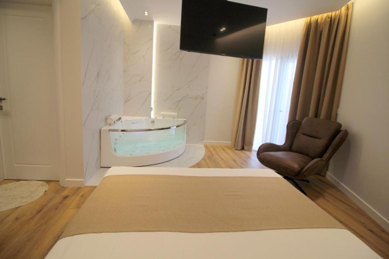 Hotel Strora