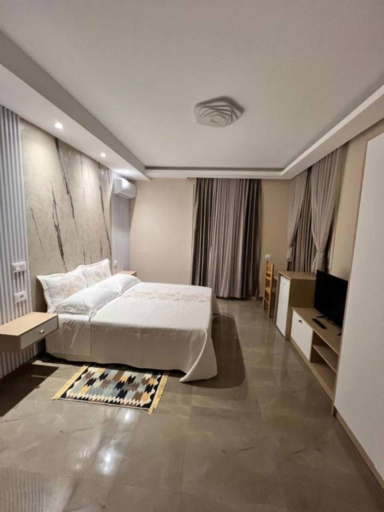 Lyden Hotel