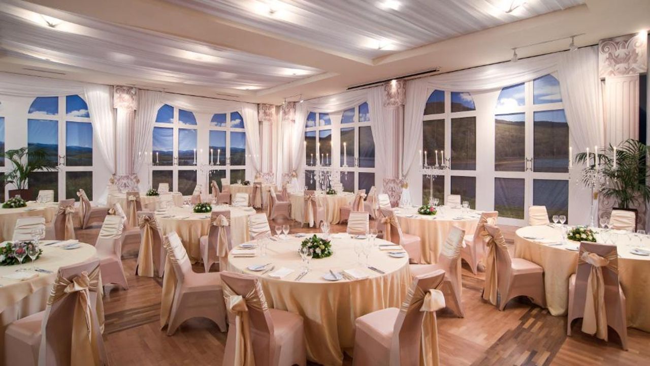 Mak Albania Hotel