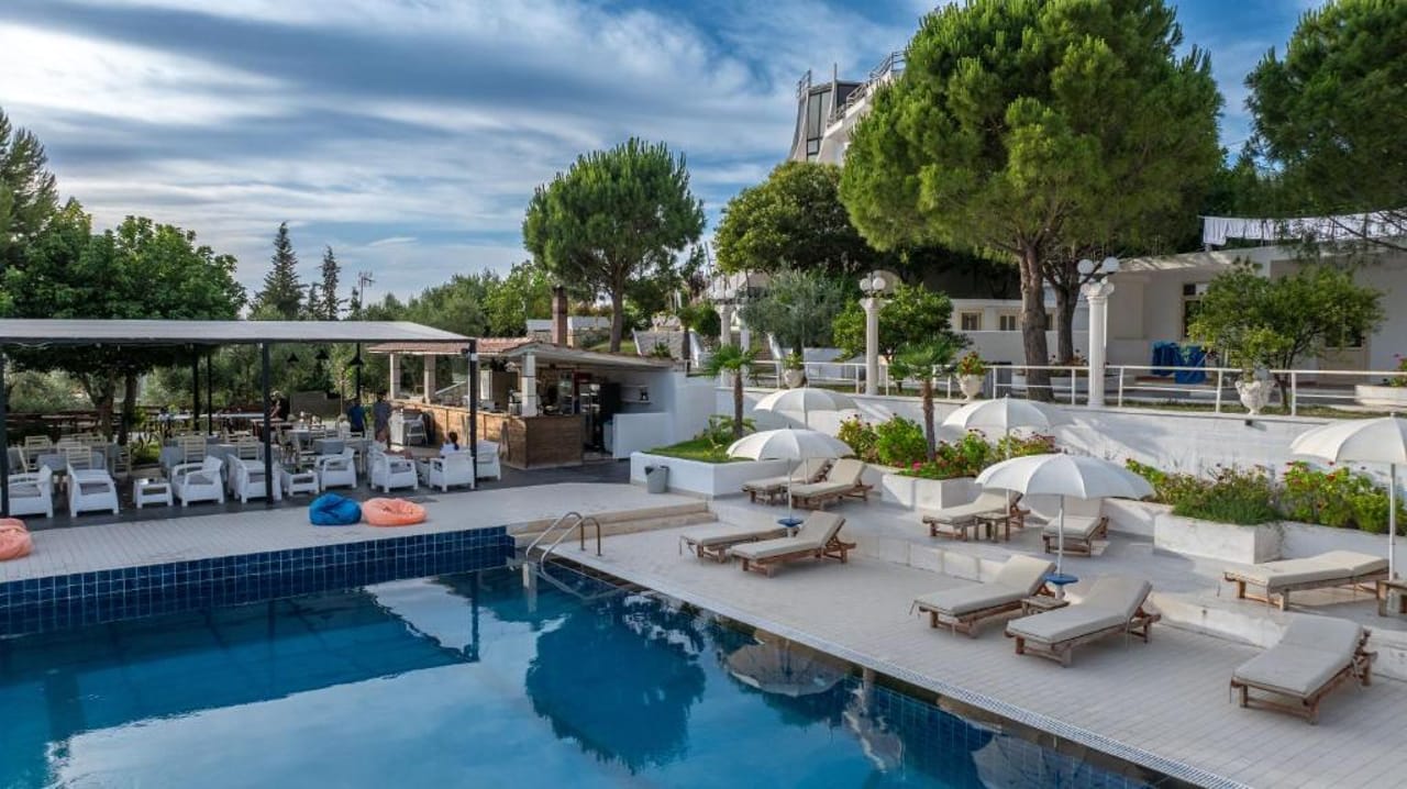 Edva Resort