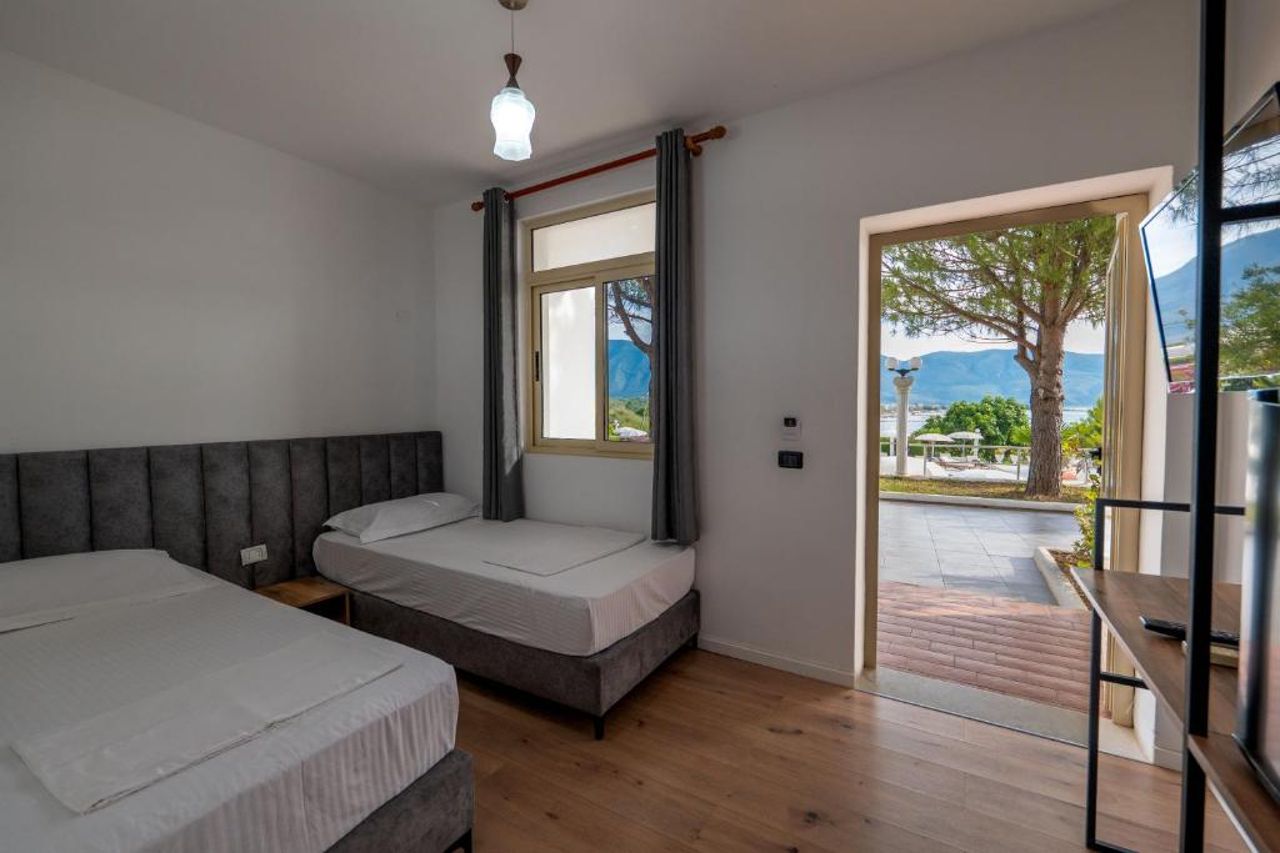 Edva Resort